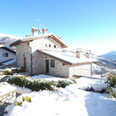 Residenza Borgo Antico Villa Paratico Luaran gambar