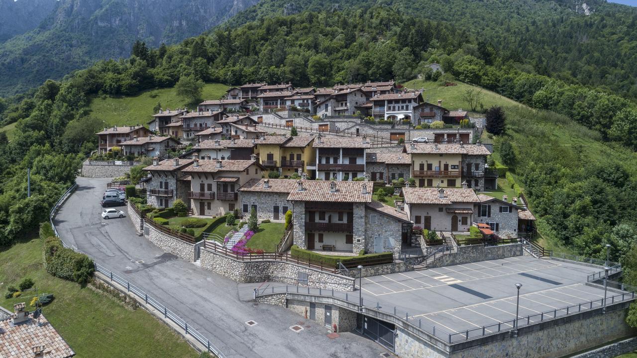 Residenza Borgo Antico Villa Paratico Luaran gambar